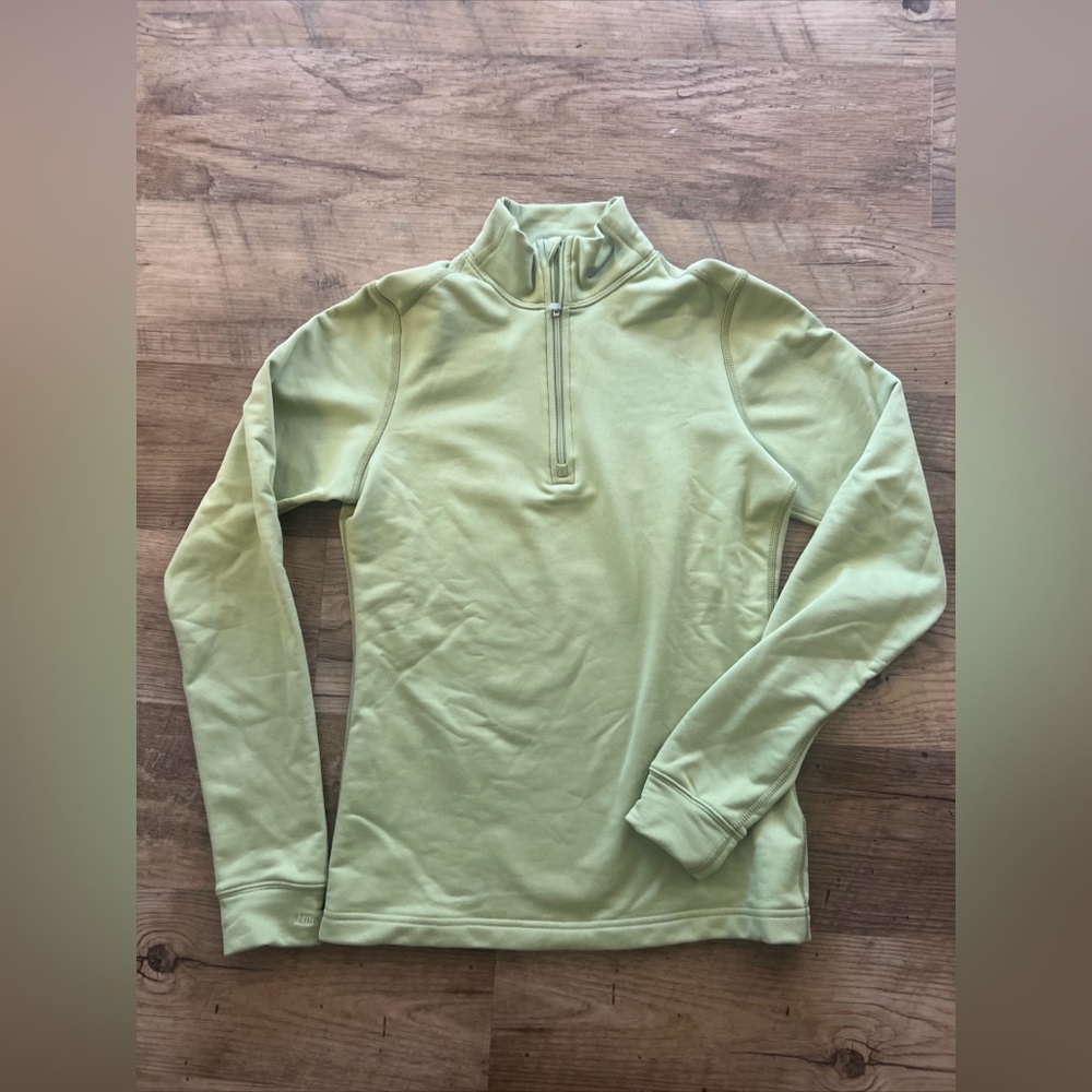 Nike Thermal Fit top small